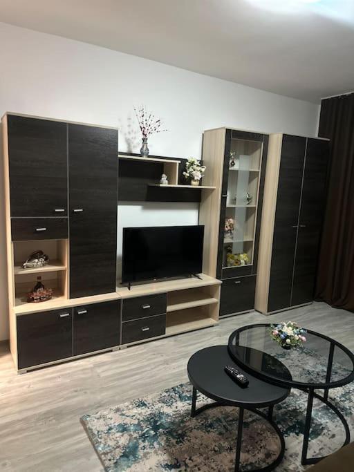 Apartament La Flo Hunedoara Exteriör bild